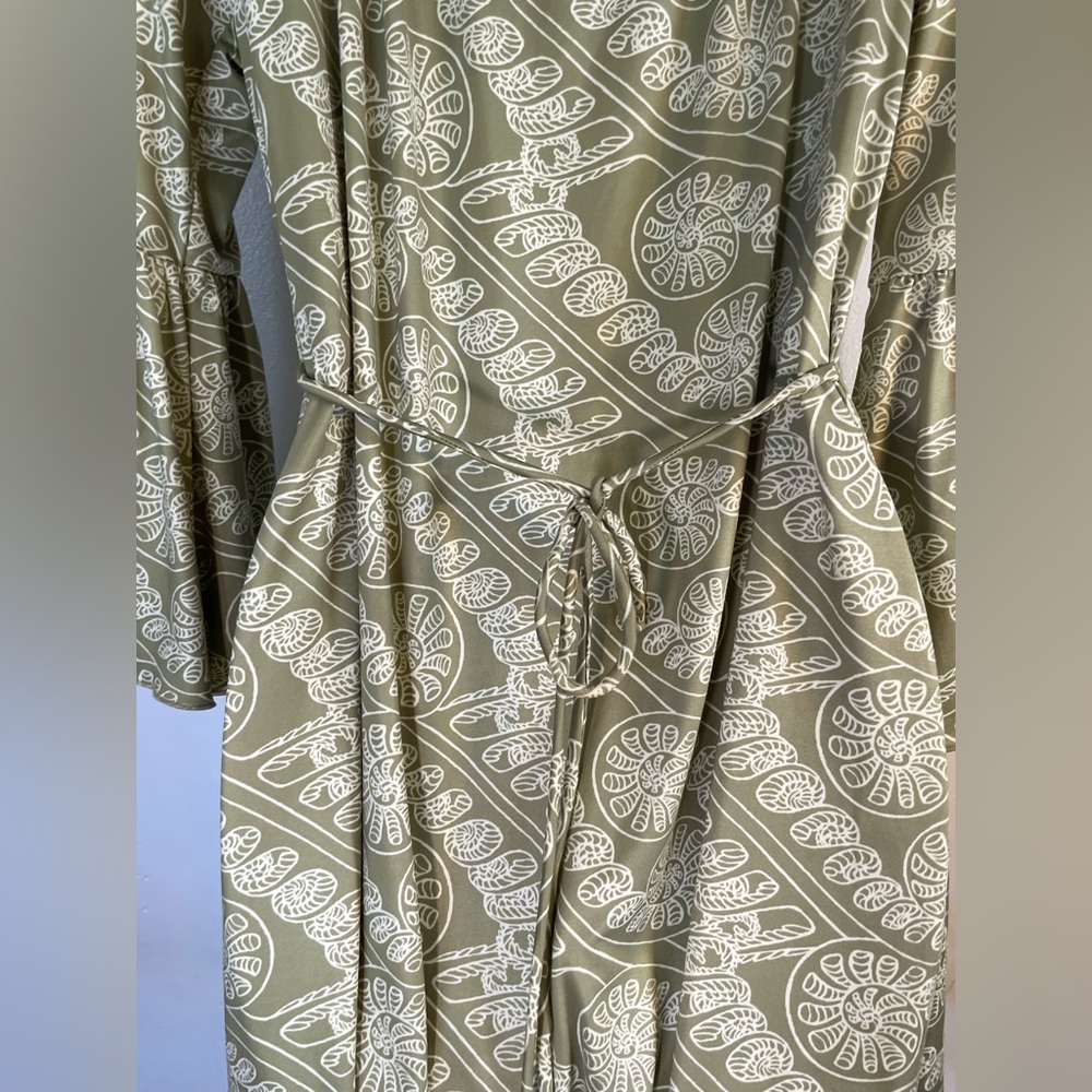 Manaola Kinolau dress - Picture 4 of 4